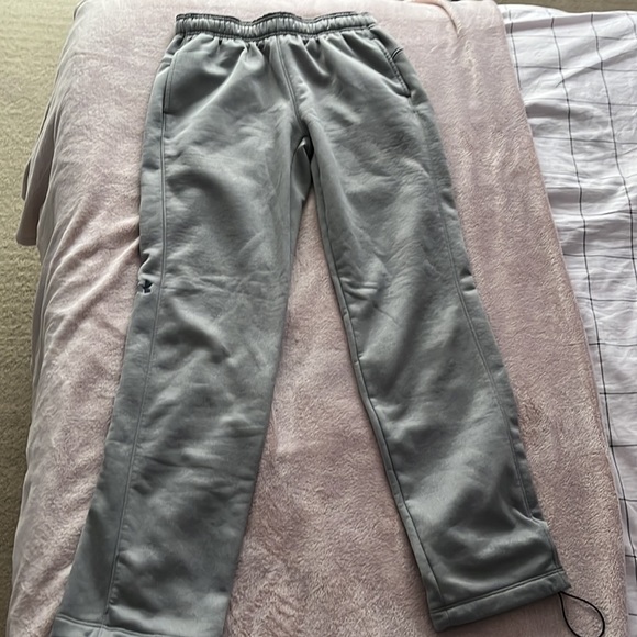 SOLD - Grey Fleece Lined Under Armour Pants **DO NOT BUY** - Picture 2 of 4